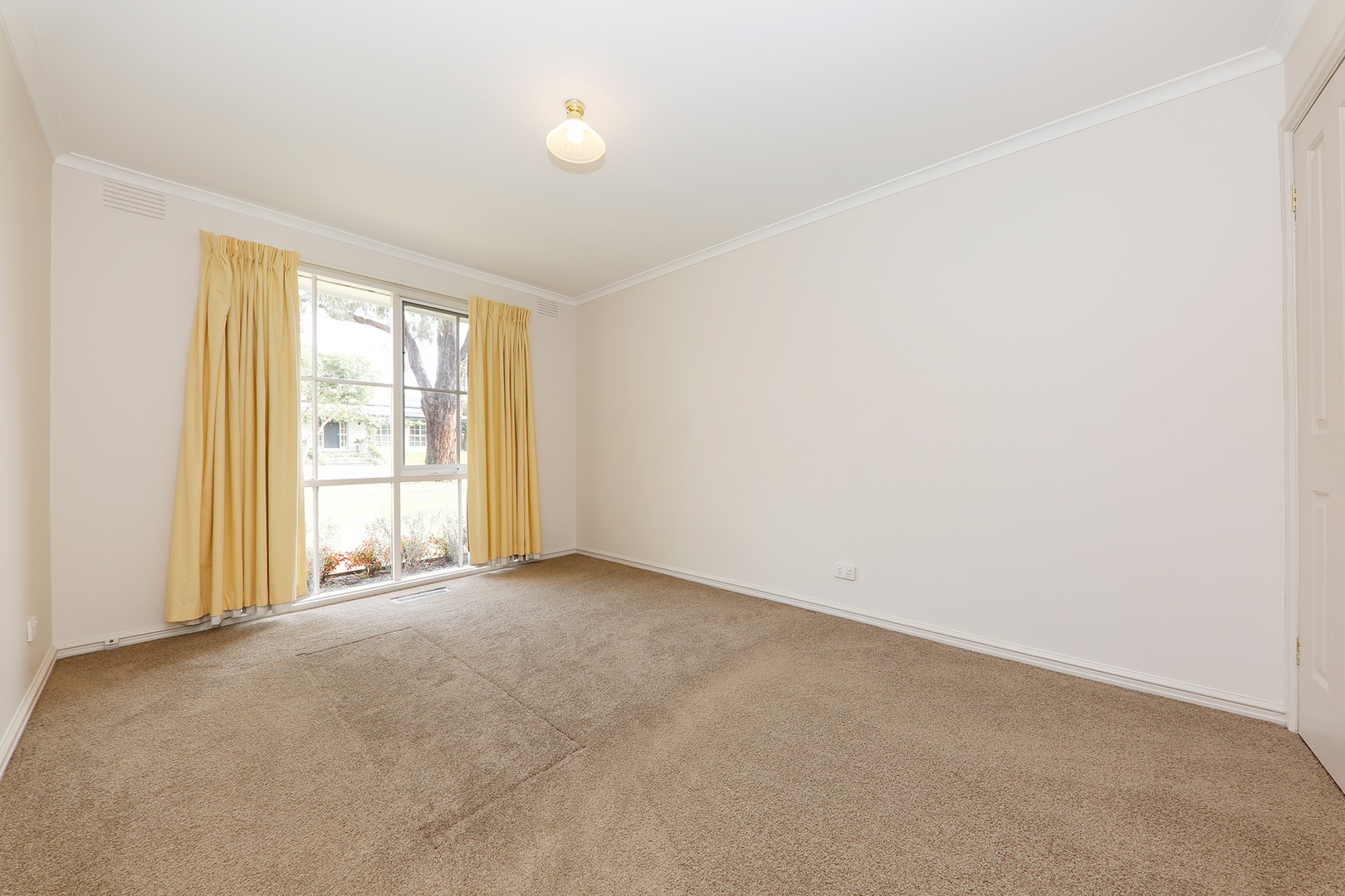 36 Madigan Drive, Glen Waverley, VIC 3150, Glen Waverley - Thumbnail 5