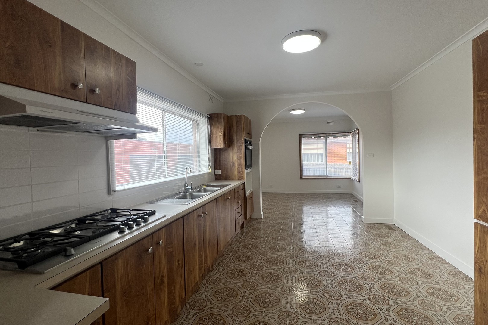 36 Massey Avenue, Reservoir, VIC 3073, Reservoir - Thumbnail 7