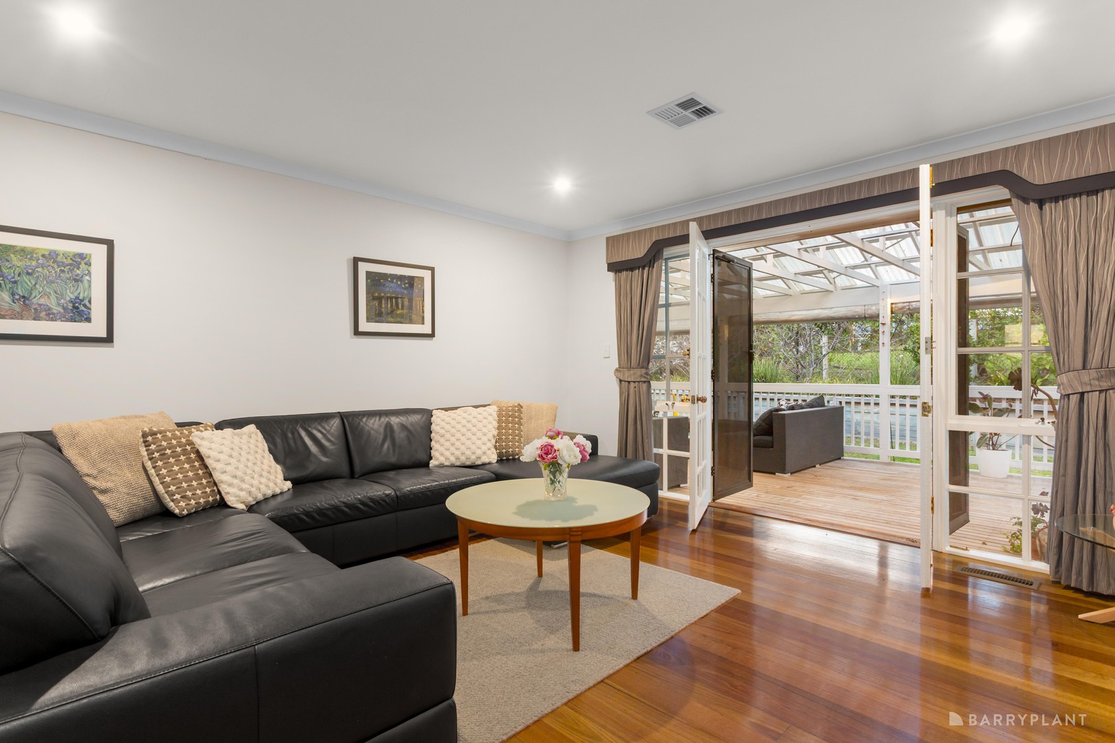 36 Oakland Drive, Warrandyte, VIC 3113 - Thumbnail 2 - 02/09/2025