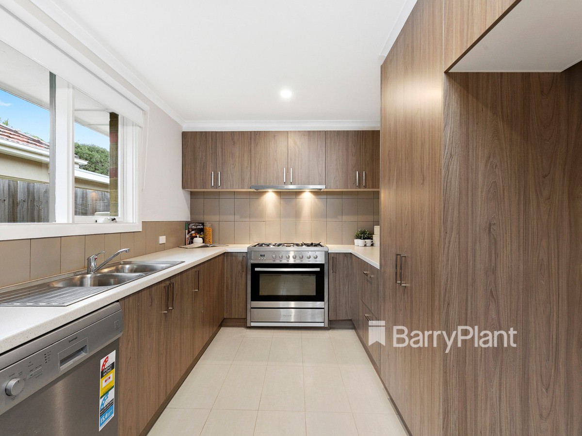 36 Ocean Street, Rosebud, VIC 3939, Rosebud - Thumbnail 3