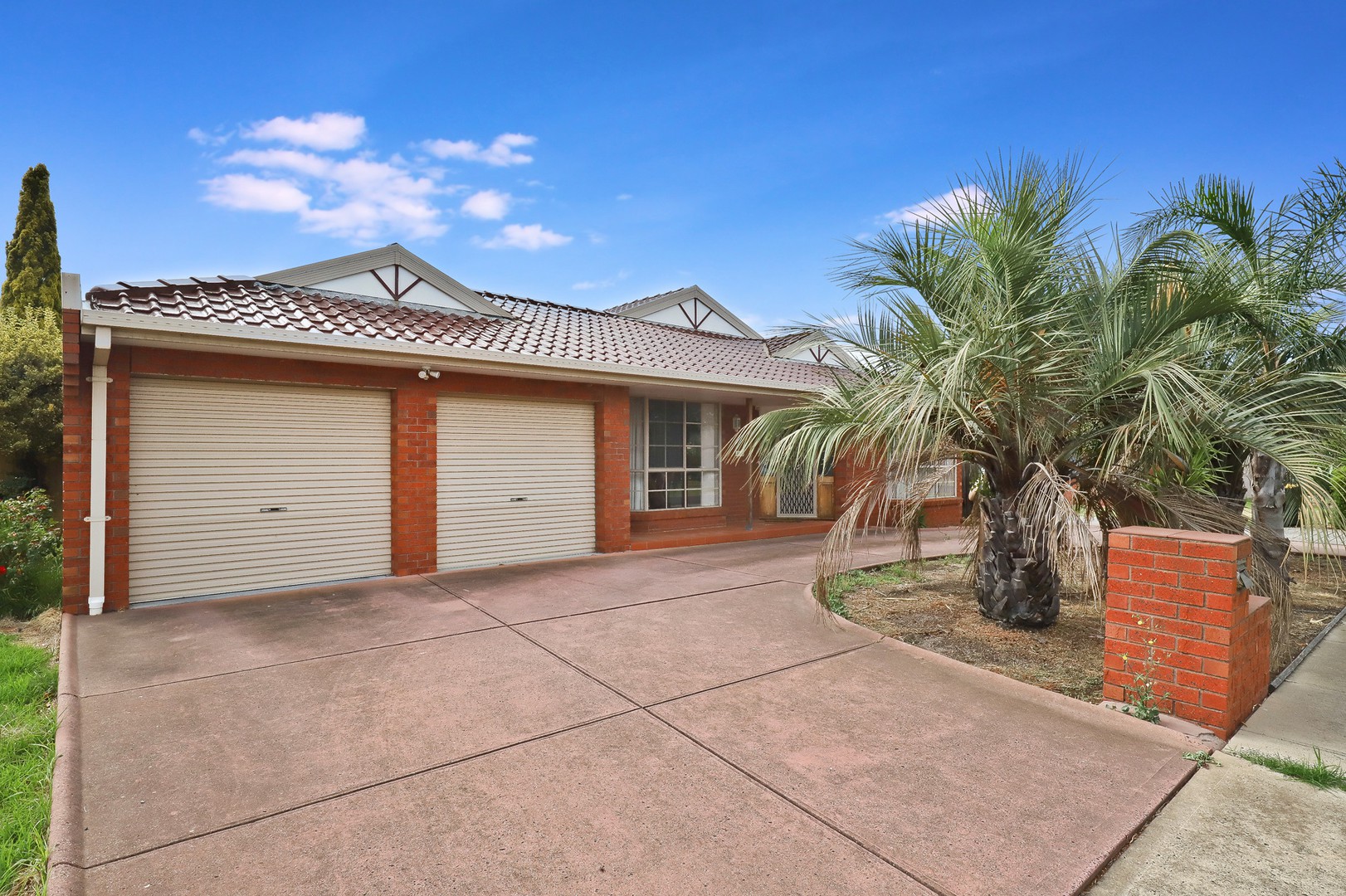 36 Prince Albert Crescent, Taylors Lakes, VIC 3038, Taylors Lakes - Thumbnail 2