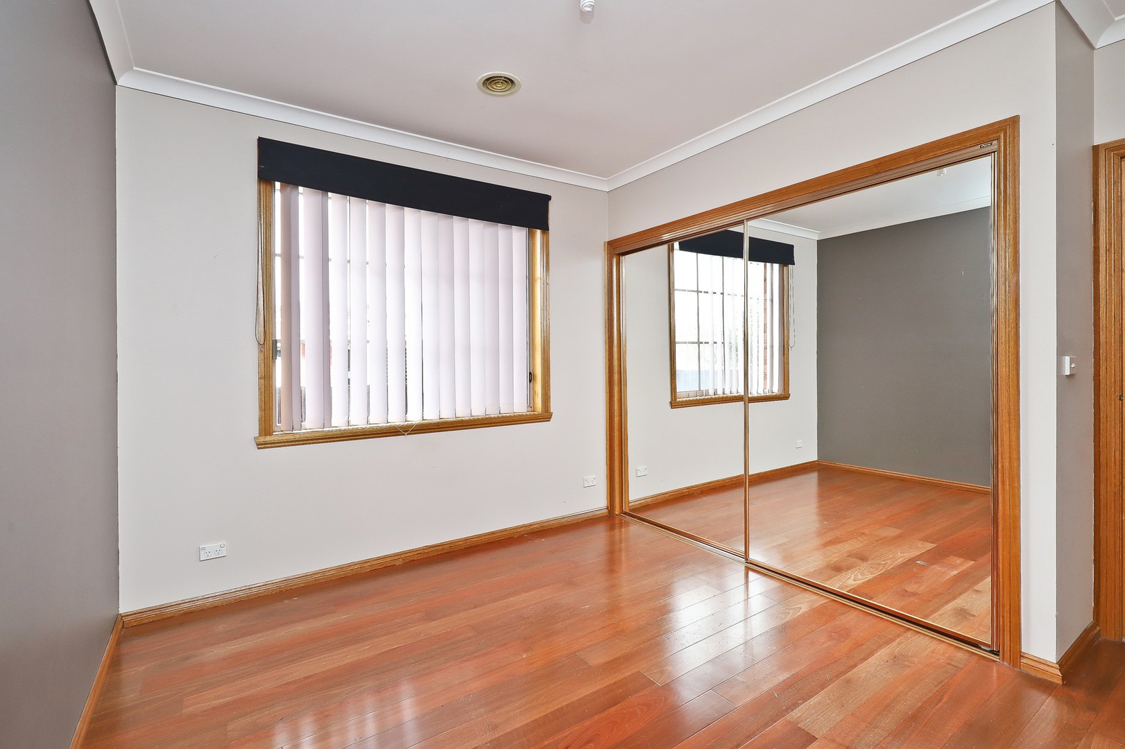36 Prince Albert Crescent, Taylors Lakes, VIC 3038, Taylors Lakes - Thumbnail 8