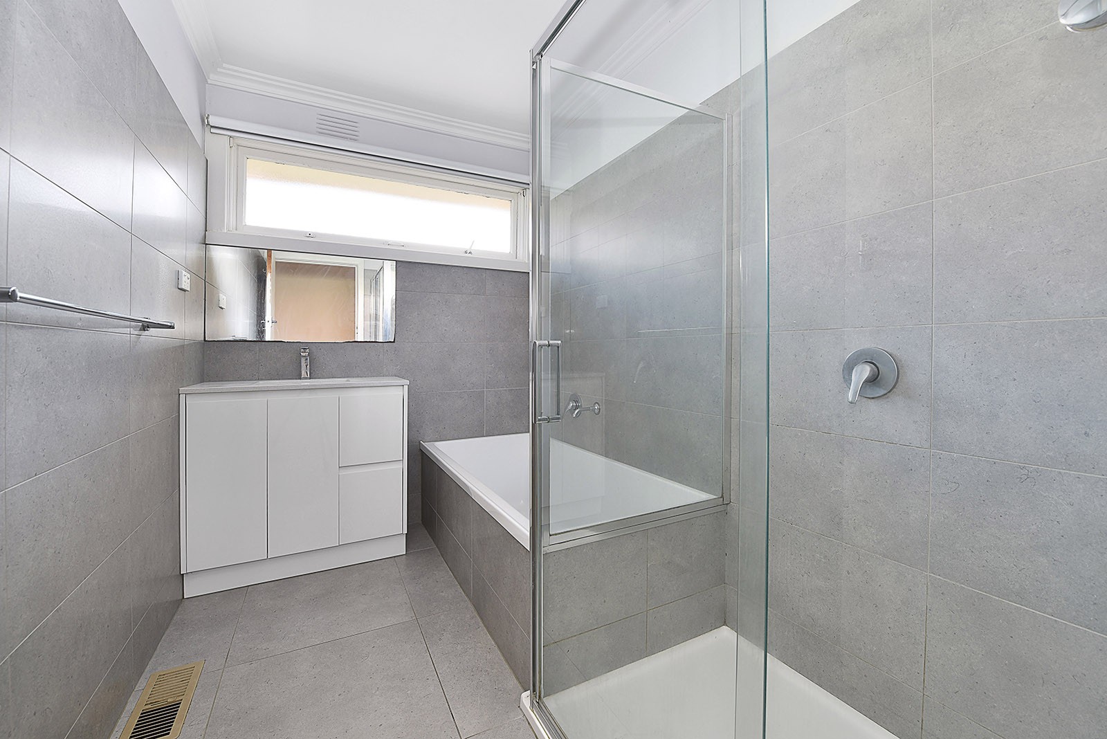 36 Ridge Drive, Avondale Heights, VIC 3034, Avondale Heights - Thumbnail 4