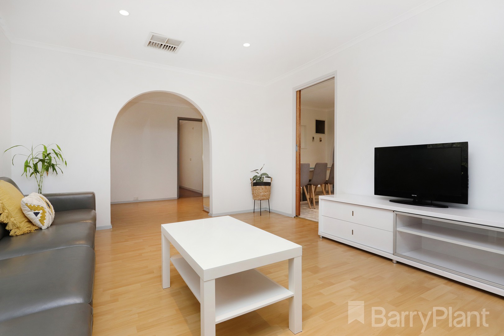 36 Roberts  Crescent, Sunshine West, VIC 3020, Sunshine West - Thumbnail 4