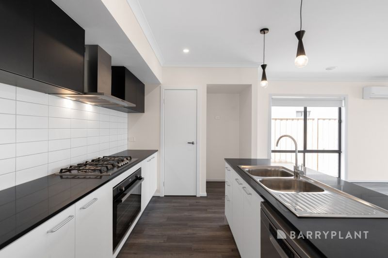 36 Rutherford Gr, Armstrong Creek, VIC 3217, Armstrong Creek - Thumbnail 2