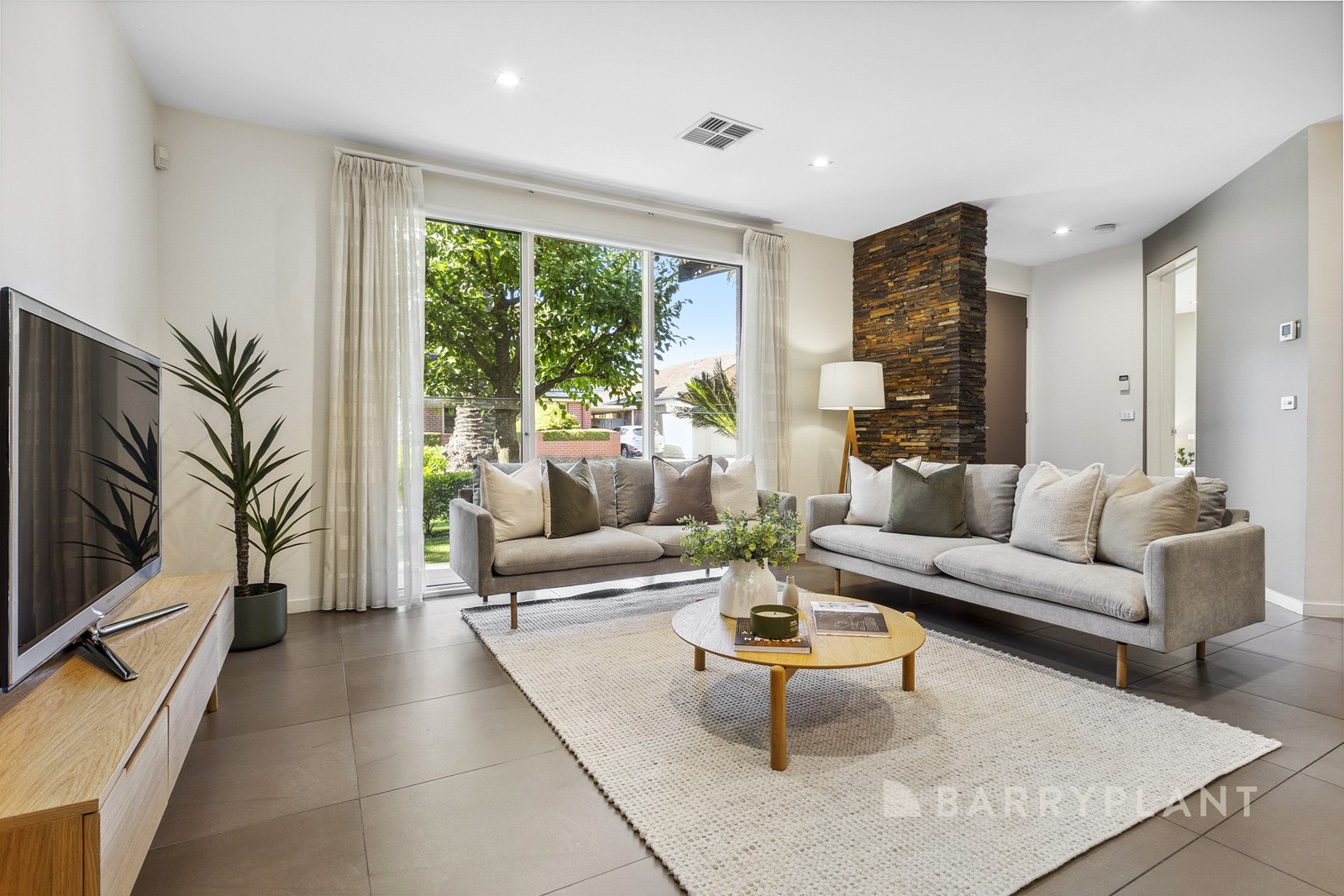 36 Sherwood Road, Mount Waverley, VIC 3149, Mount Waverley - Thumbnail 3