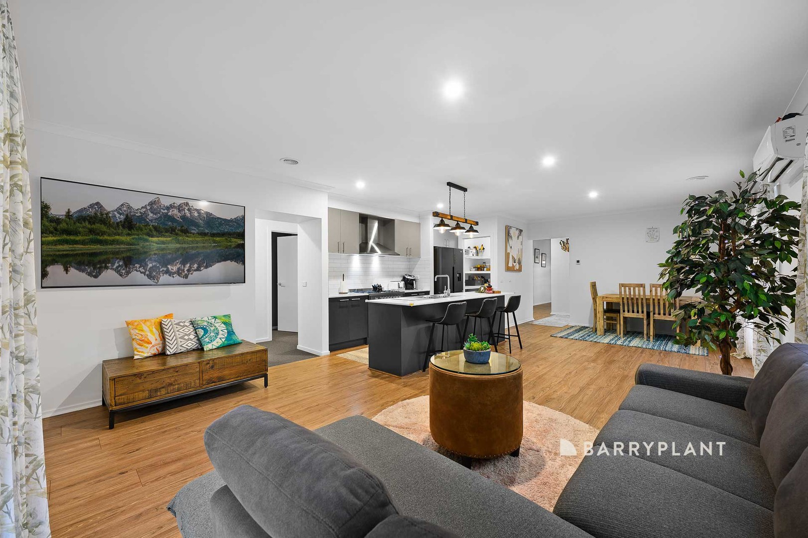 36 Skyline Drive, Warragul, VIC 3820 - Thumbnail 1 - 28/02/2025