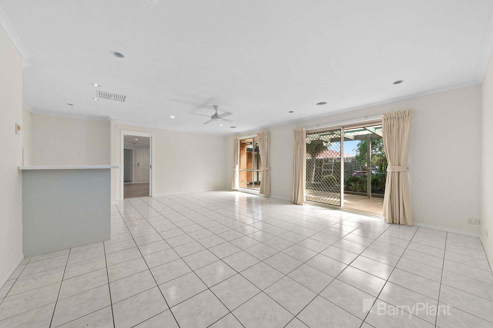 36 Sneddon Drive, Narre Warren South, VIC 3805, Narre Warren South - Thumbnail 7