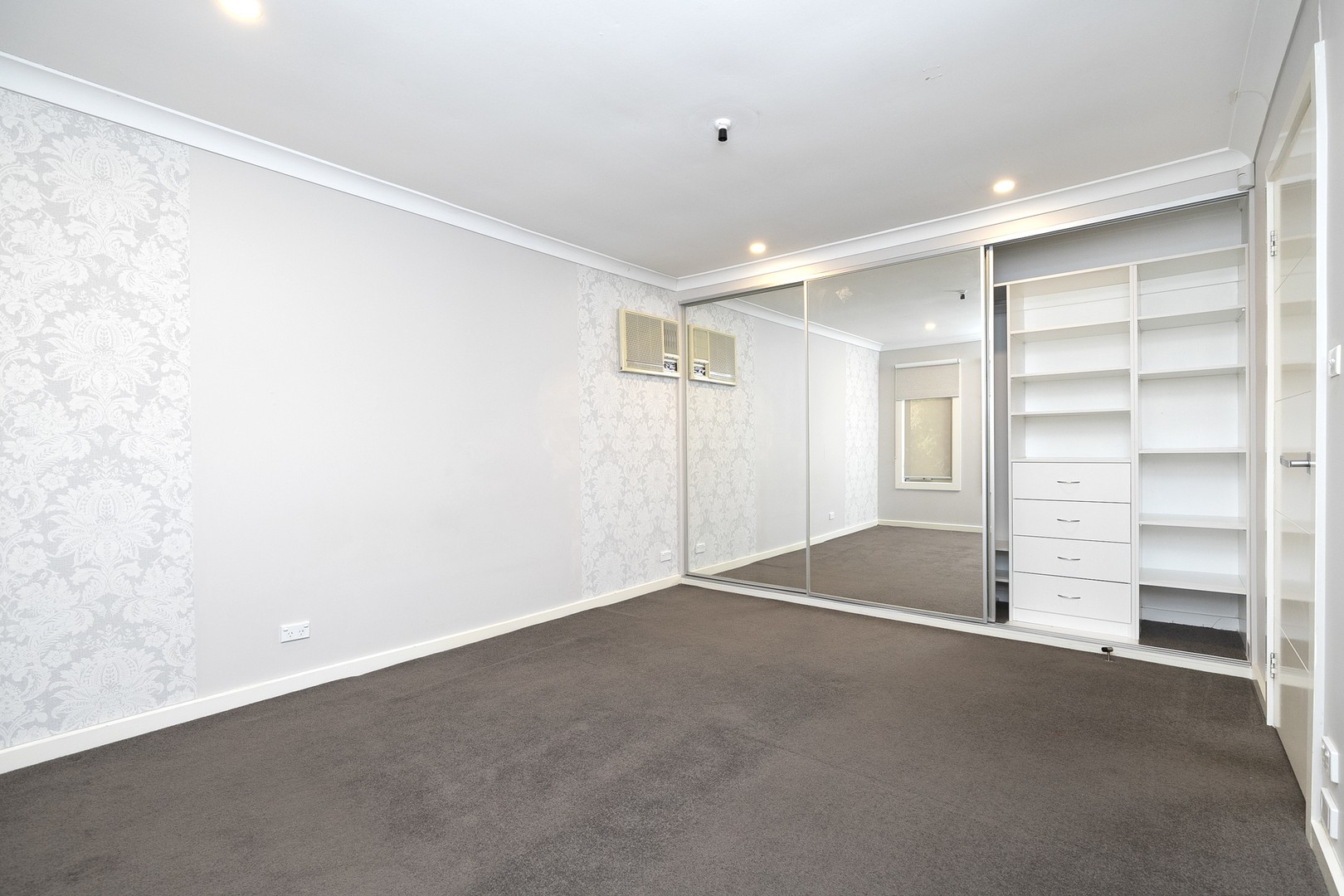 36 Stevens Road, St Albans, VIC 3021, St Albans - Thumbnail 2