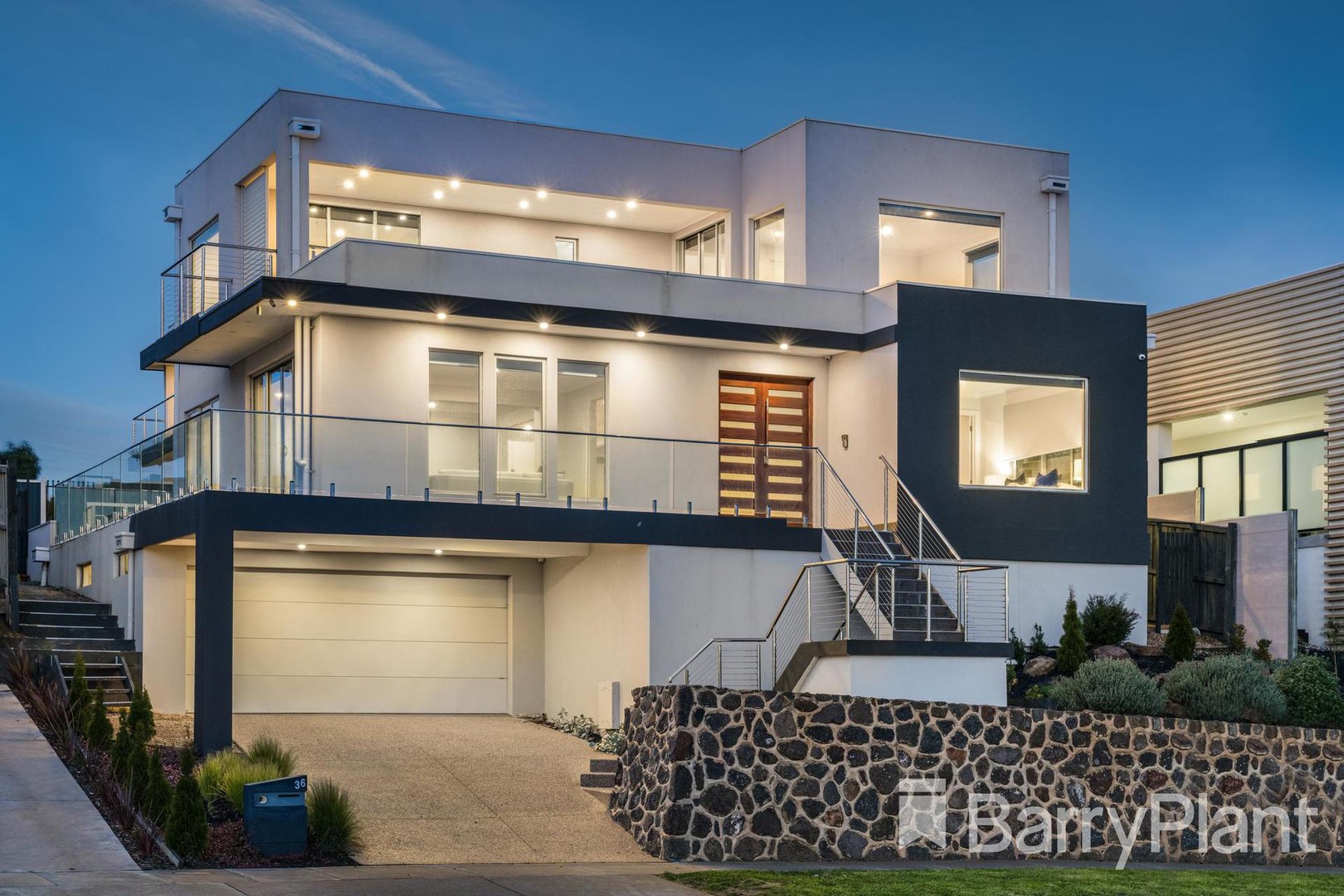 36 Stoneleigh CrescentHighton, VIC 3216, Highton - Thumbnail 3