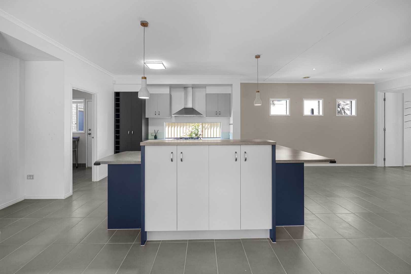 36 The Avenue, Caroline Springs, VIC 3023 - Thumbnail 2 - 28/10/2025