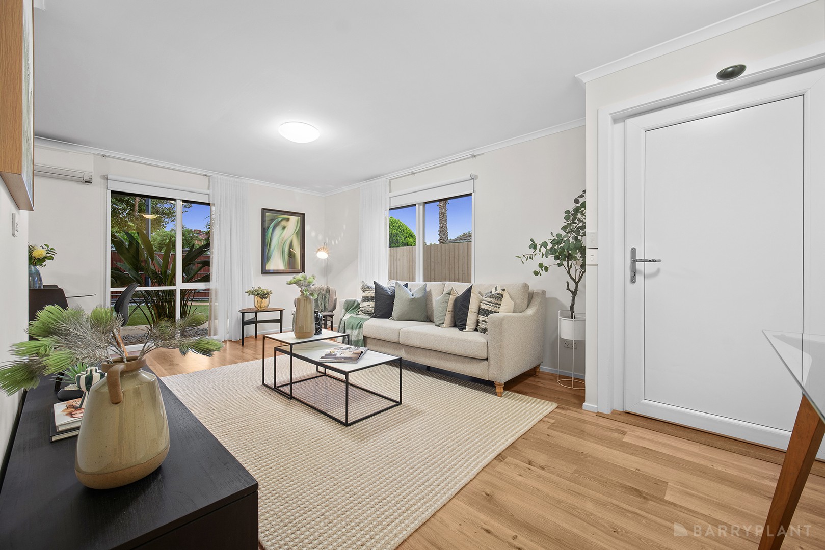 36 Thomas Mitchell Drive, Endeavour Hills, VIC 3802 - Thumbnail 2 - 02/03/2026