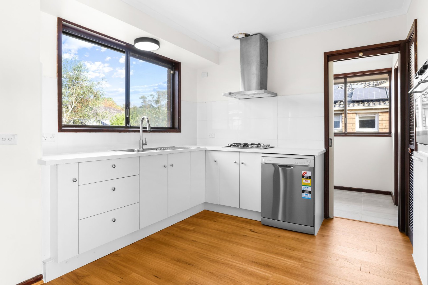36 Threadbow Crescent, Wheelers Hill, VIC 3150, Wheelers Hill - Thumbnail 2
