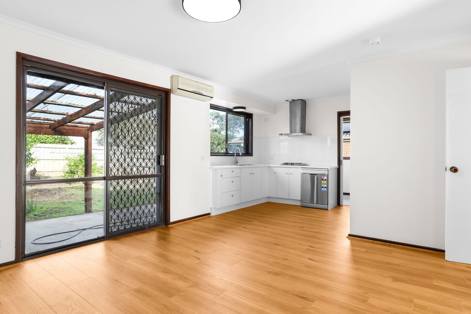 36 Threadbow Crescent, Wheelers Hill, VIC 3150, Wheelers Hill - Thumbnail 4