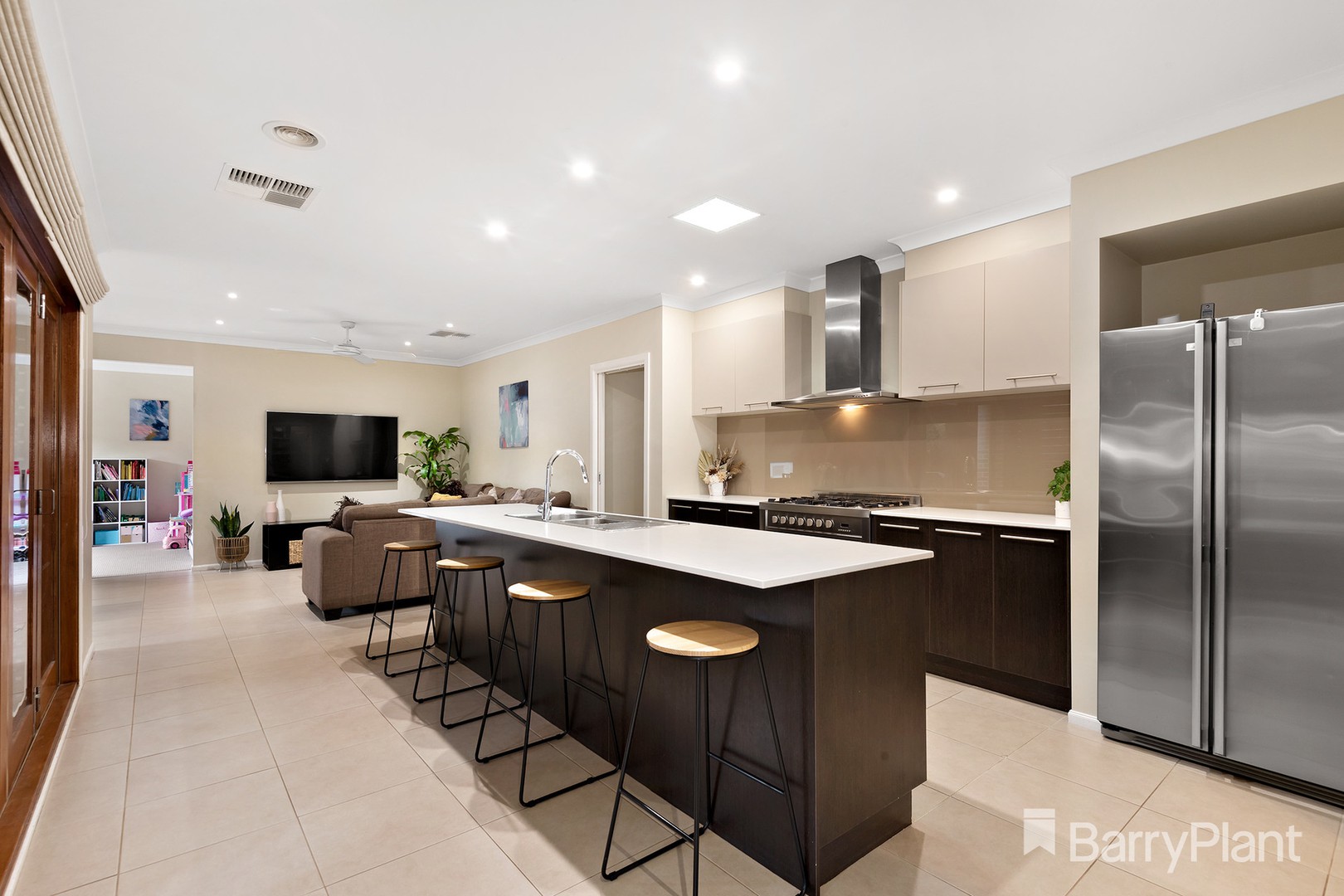 36 Thunderbolt DriveCranbourne East, VIC 3977, Cranbourne East - Thumbnail 2