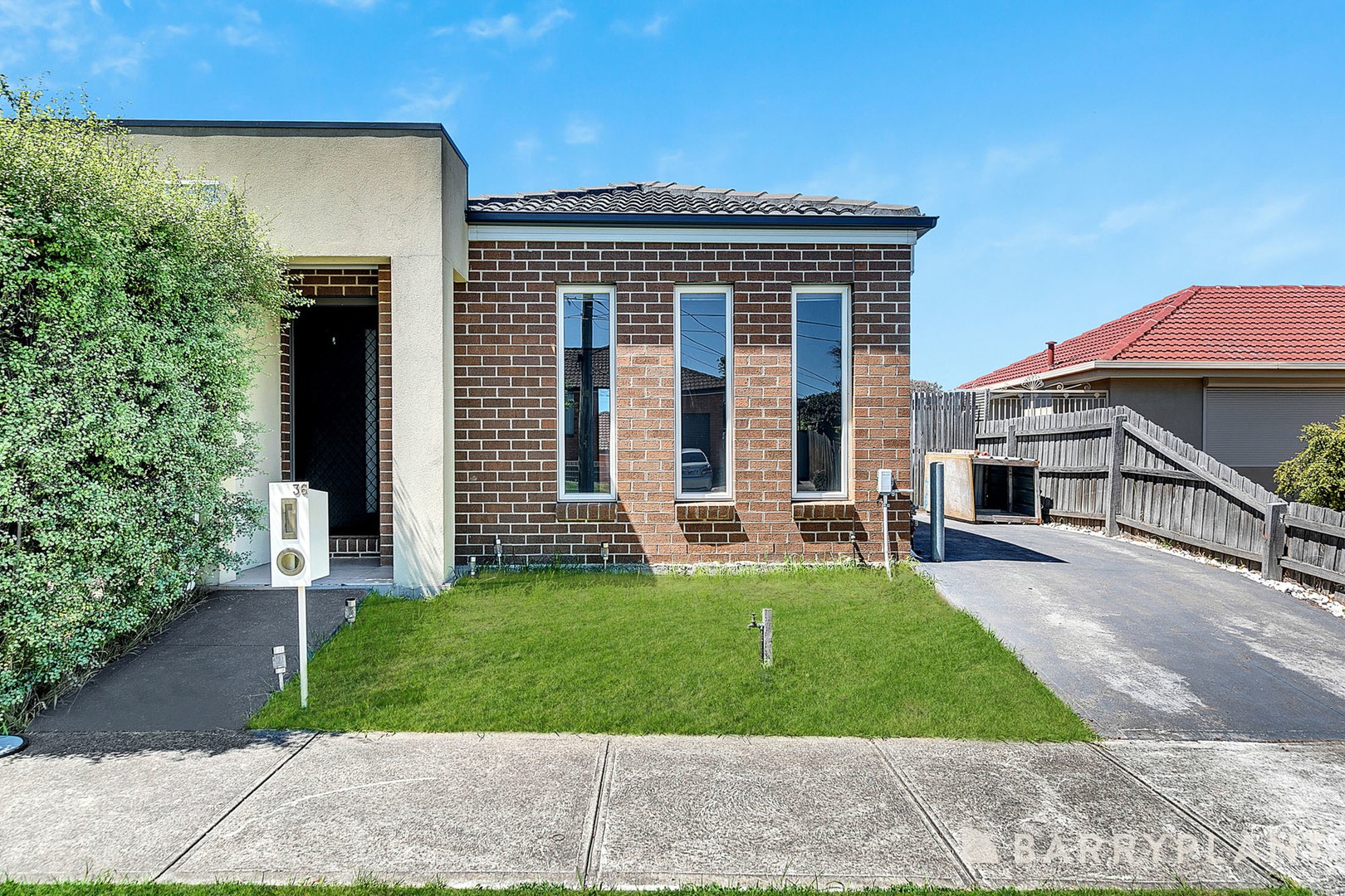 36 Valerie Street, Lalor, VIC 3075 For Rent