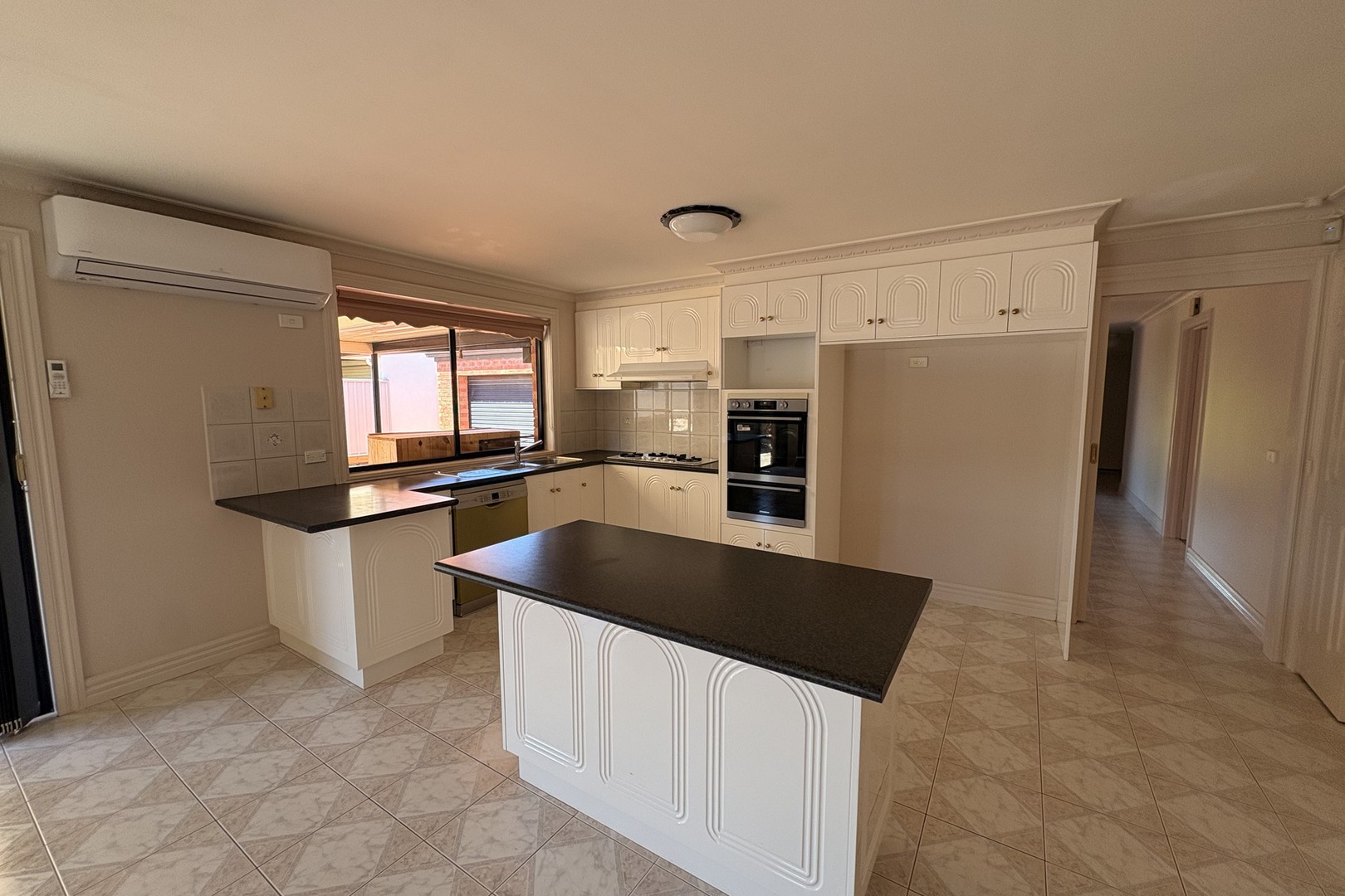 36 Wellesley Drive, Taylors Lakes, VIC 3038, Taylors Lakes - Thumbnail 4