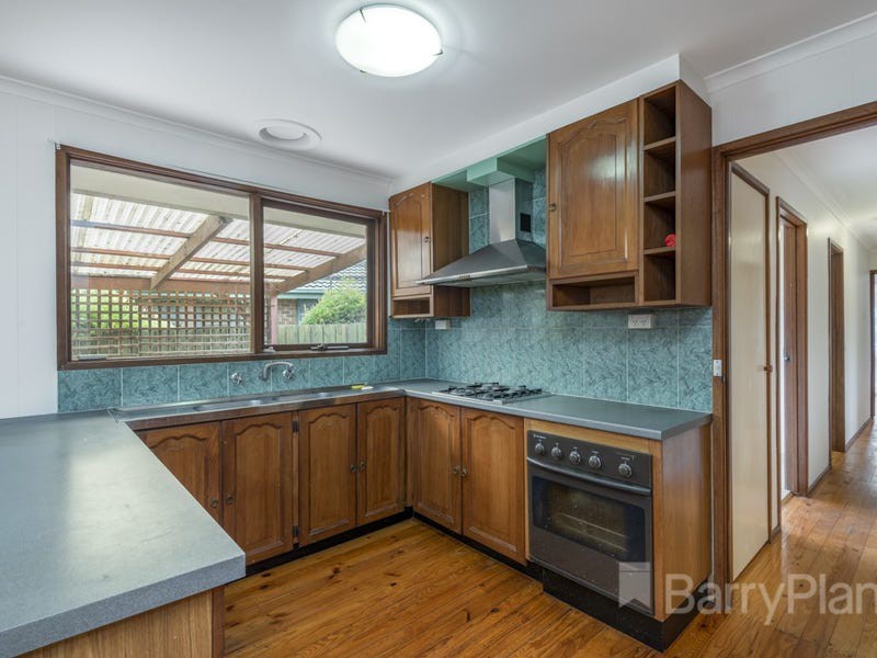 36 Whitehaven Crescent, Noble Park North, VIC 3174, Noble Park North - Thumbnail 4