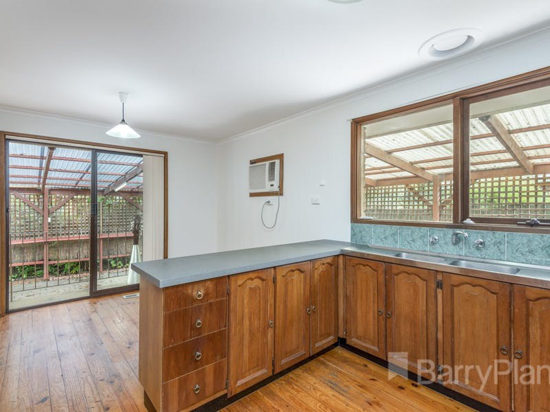 36 Whitehaven Crescent, Noble Park North, VIC 3174, Noble Park North - Thumbnail 5