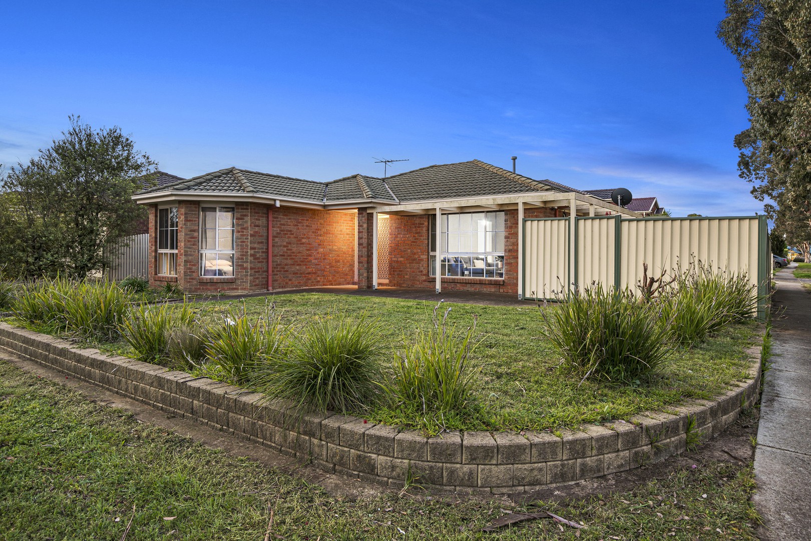 36 William Mcpherson Crescent, Seabrook, VIC 3028, Seabrook - Thumbnail 2