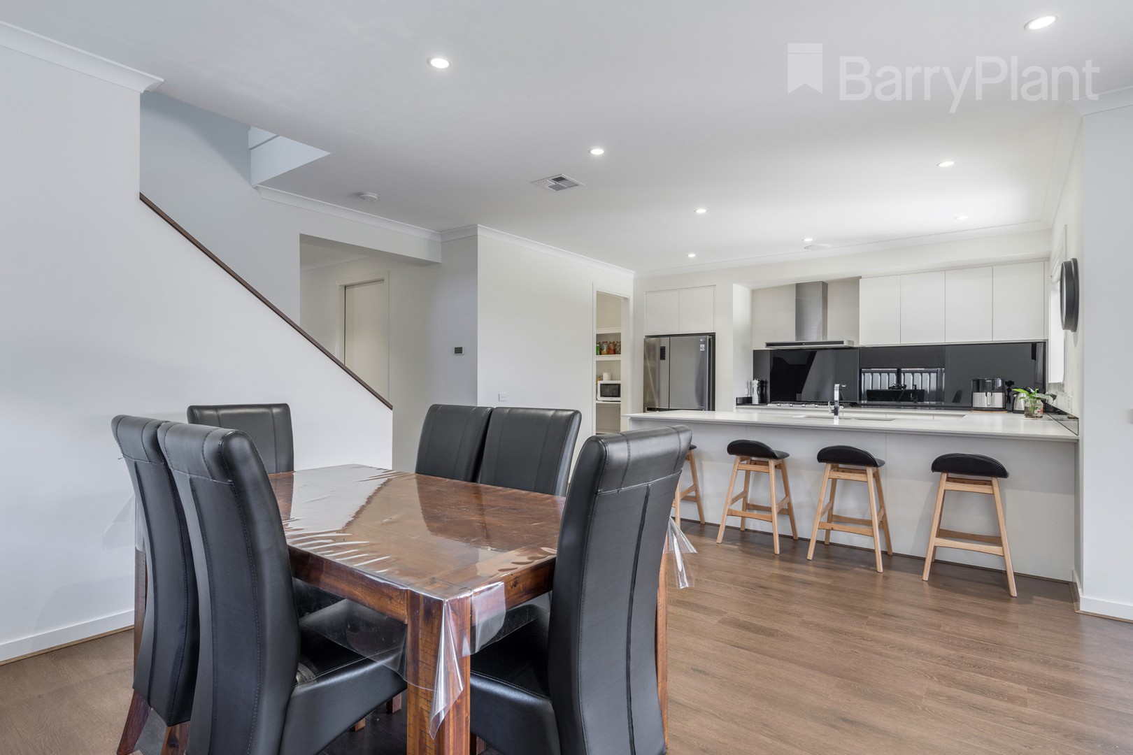 366 Highlander Drive, Craigieburn, VIC 3064, Craigieburn - Thumbnail 3