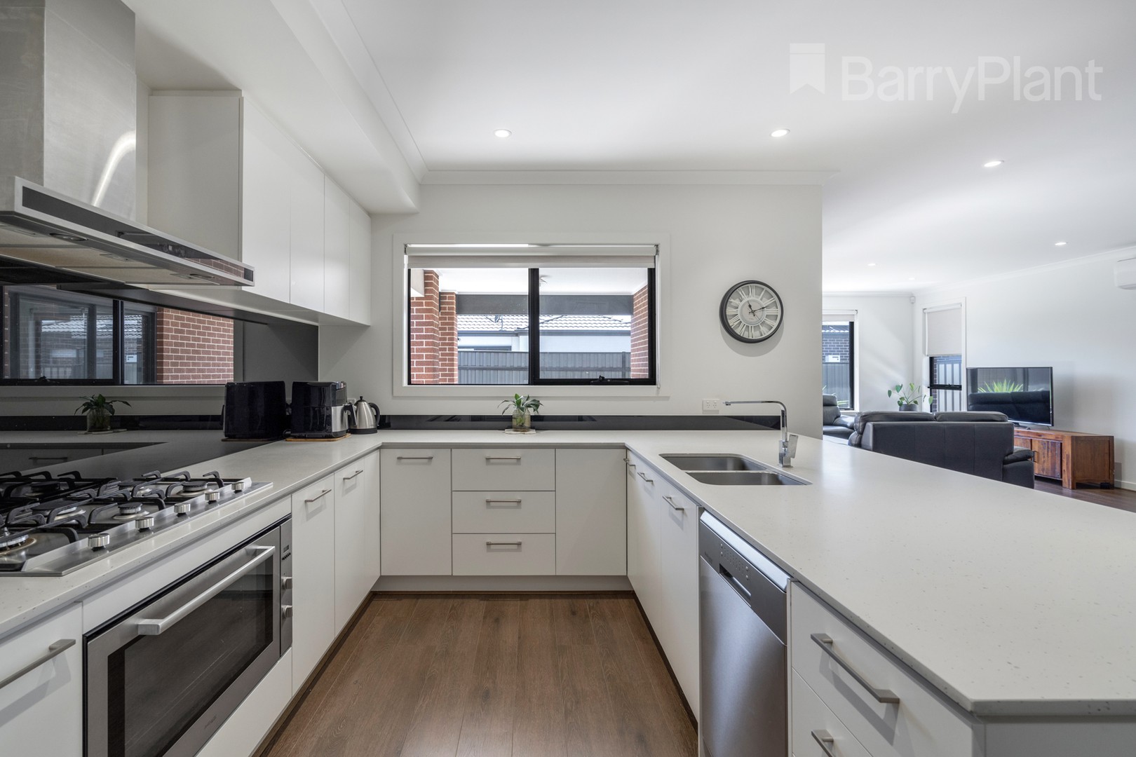 366 Highlander Drive, Craigieburn, VIC 3064, Craigieburn - Thumbnail 4