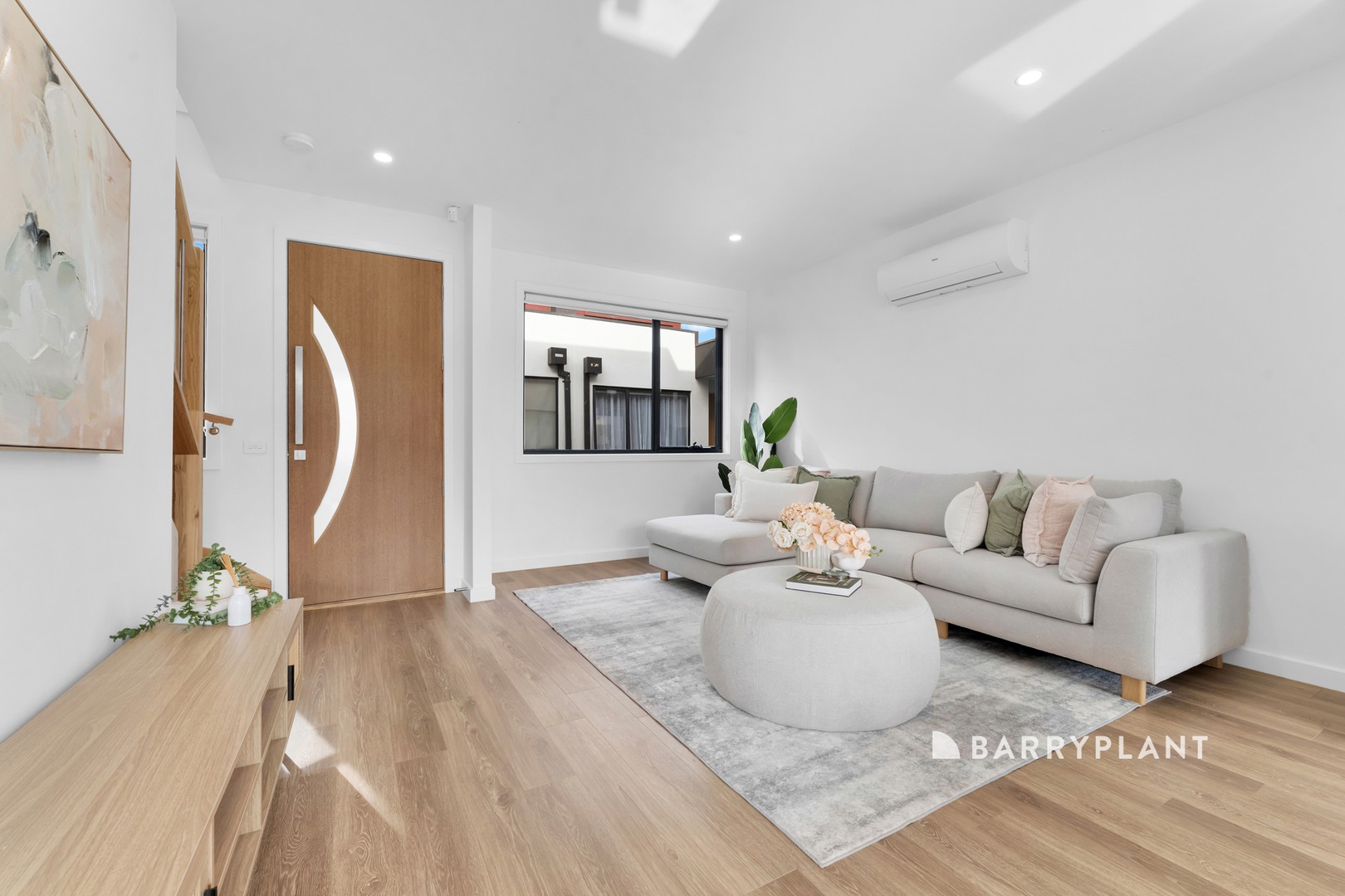 37-39 Meadow Wood Walk, Narre Warren, VIC 3805 - Thumbnail 2 - 13/11/2025