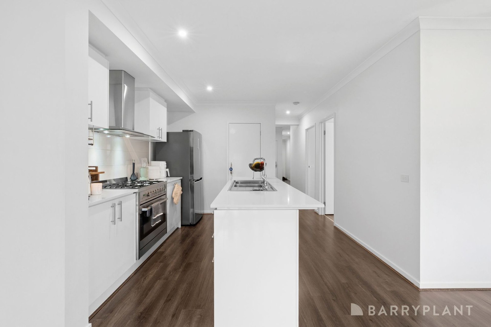 37 Agate Drive, Tarneit, VIC 3029 - Thumbnail 2 - 29/07/2025