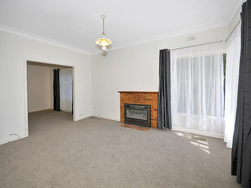 37 Balmoral Avenue, Strathmore, VIC 3041, Strathmore - Thumbnail 5
