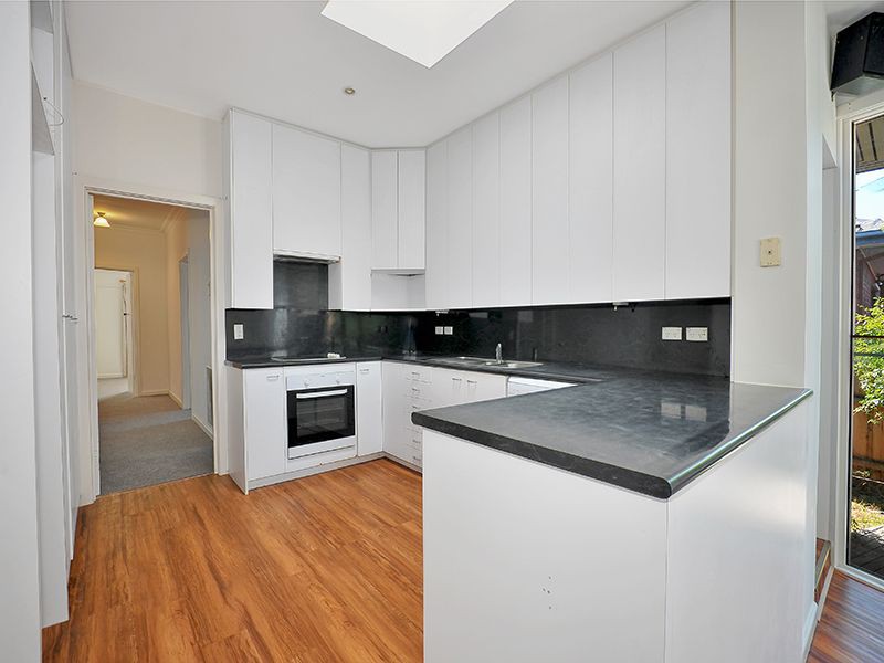 37 Balmoral Avenue, Strathmore, VIC 3041, Strathmore - Thumbnail 3