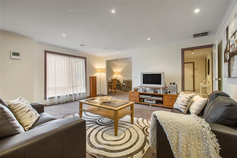 37 Balwyn Road, Bulleen, VIC 3105, Bulleen - Thumbnail 2