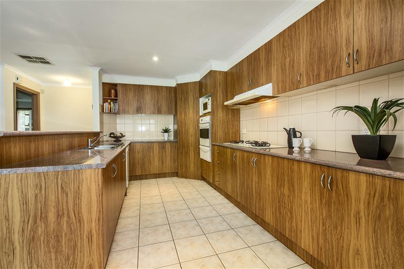 37 Balwyn Road, Bulleen, VIC 3105, Bulleen - Thumbnail 3