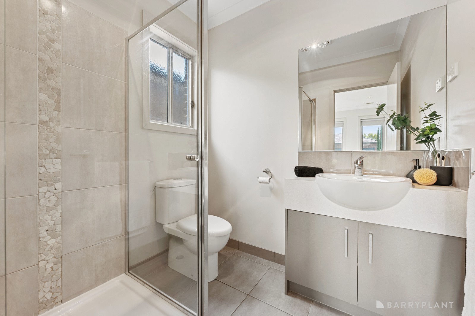 37 Barleygrass Crescent, Brookfield, VIC 3338, Brookfield - Thumbnail 3