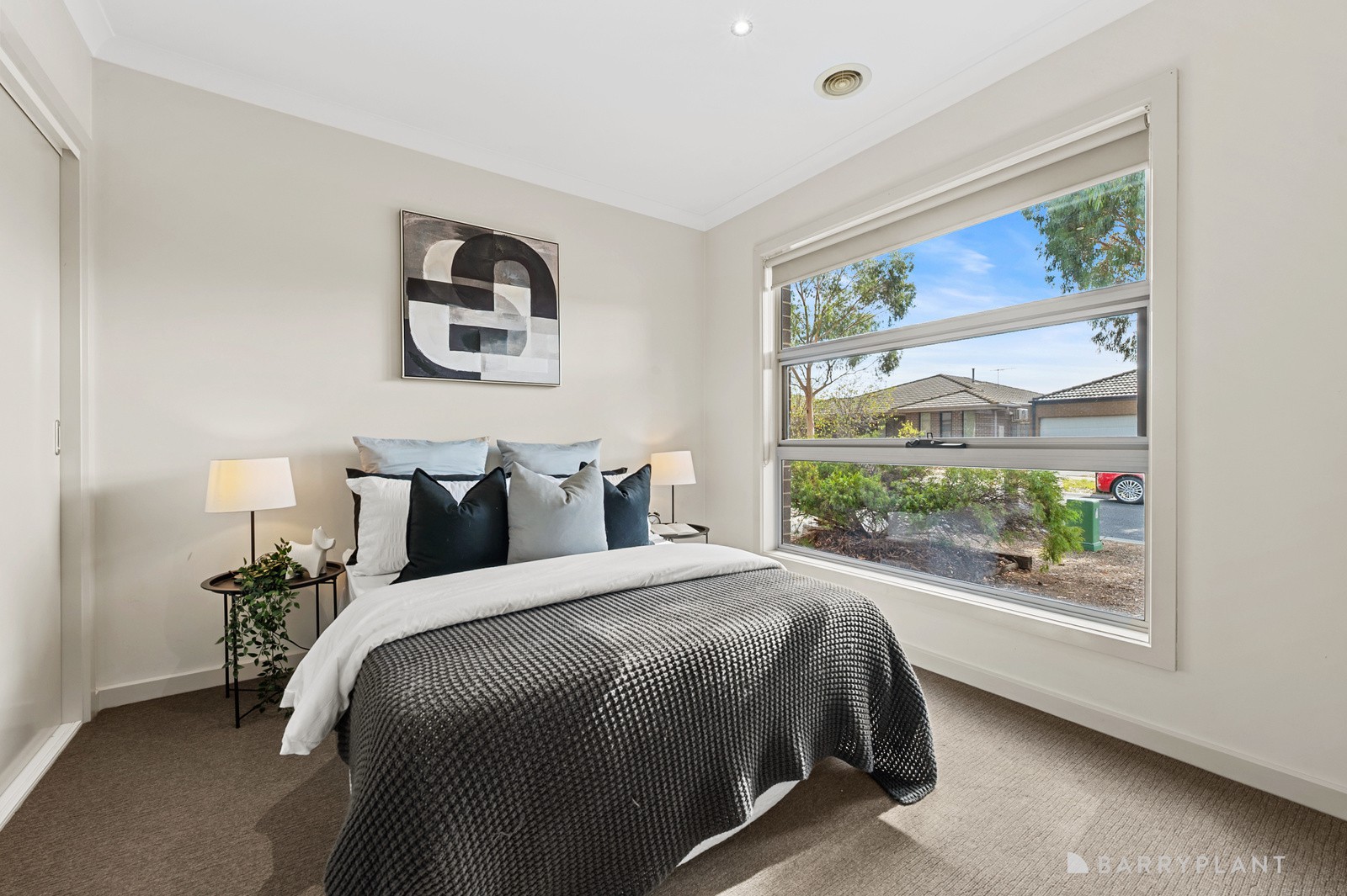 37 Barleygrass Crescent, Brookfield, VIC 3338, Brookfield - Thumbnail 4