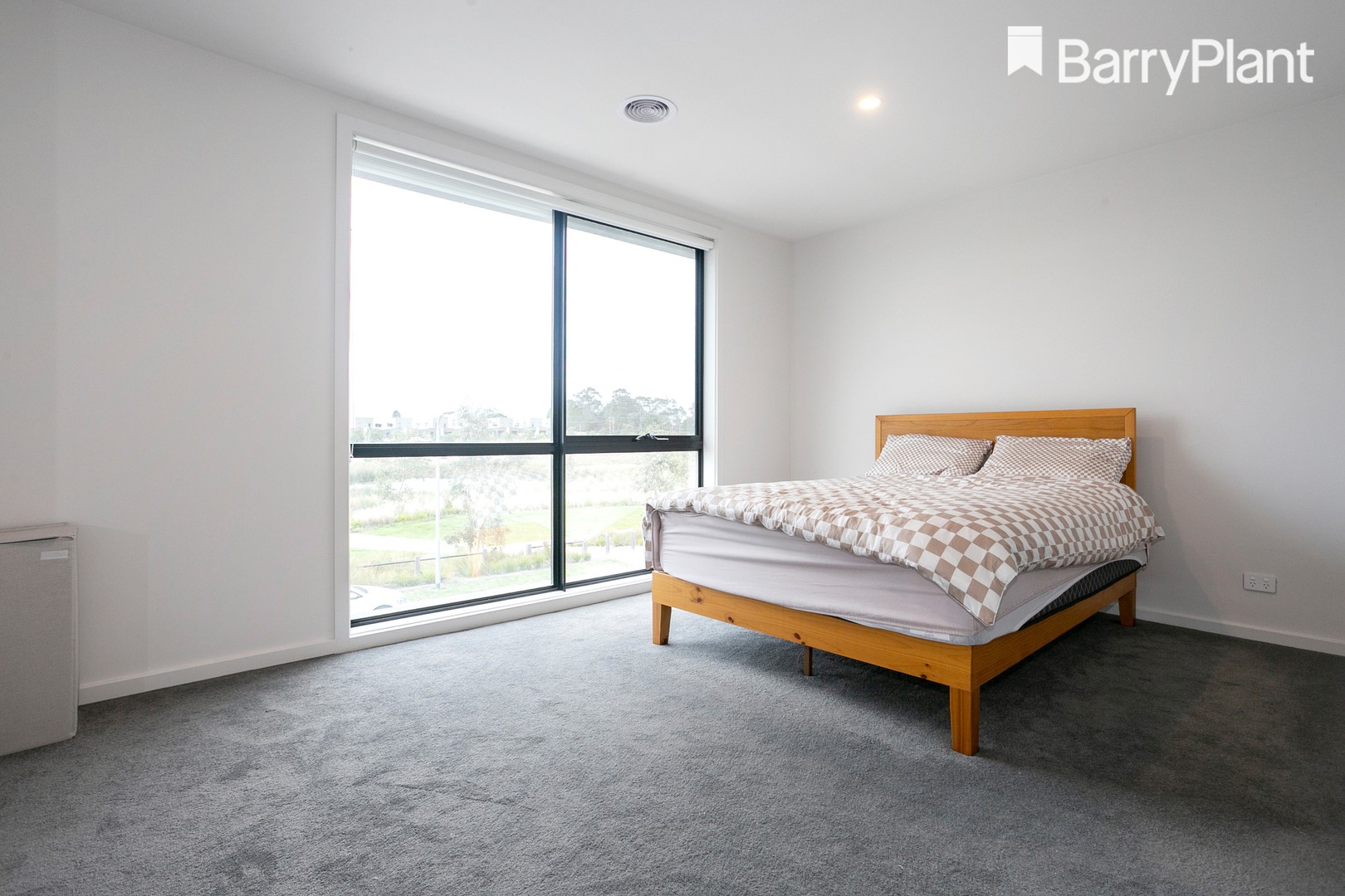 37 Baseline Way, Clyde North, VIC 3978, Clyde North - Thumbnail 8