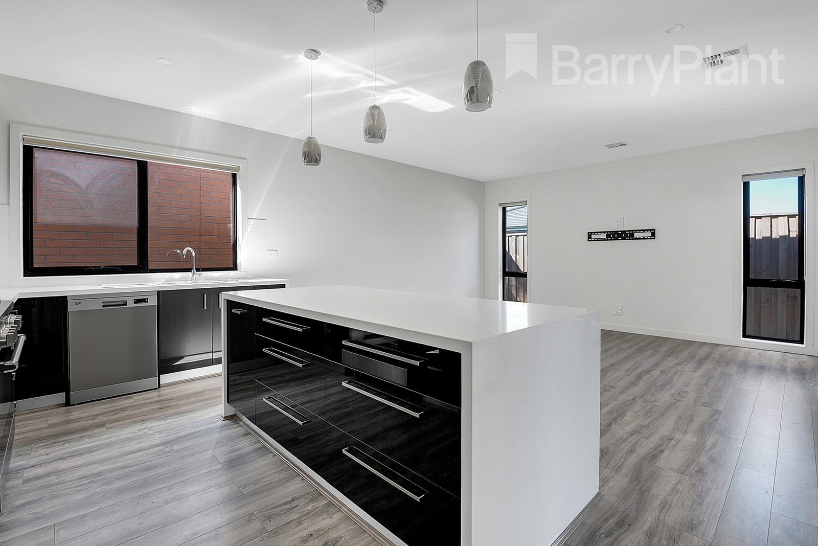 37 Bisham Street, Mickleham, VIC 3064, Mickleham - Thumbnail 3