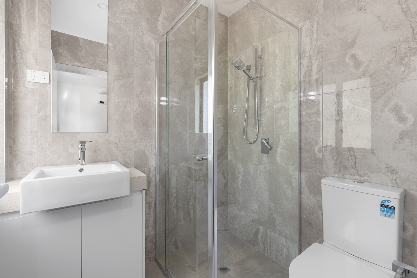 37 Camellia Avenue, Noble Park North, VIC 3174, Noble Park North - Thumbnail 3