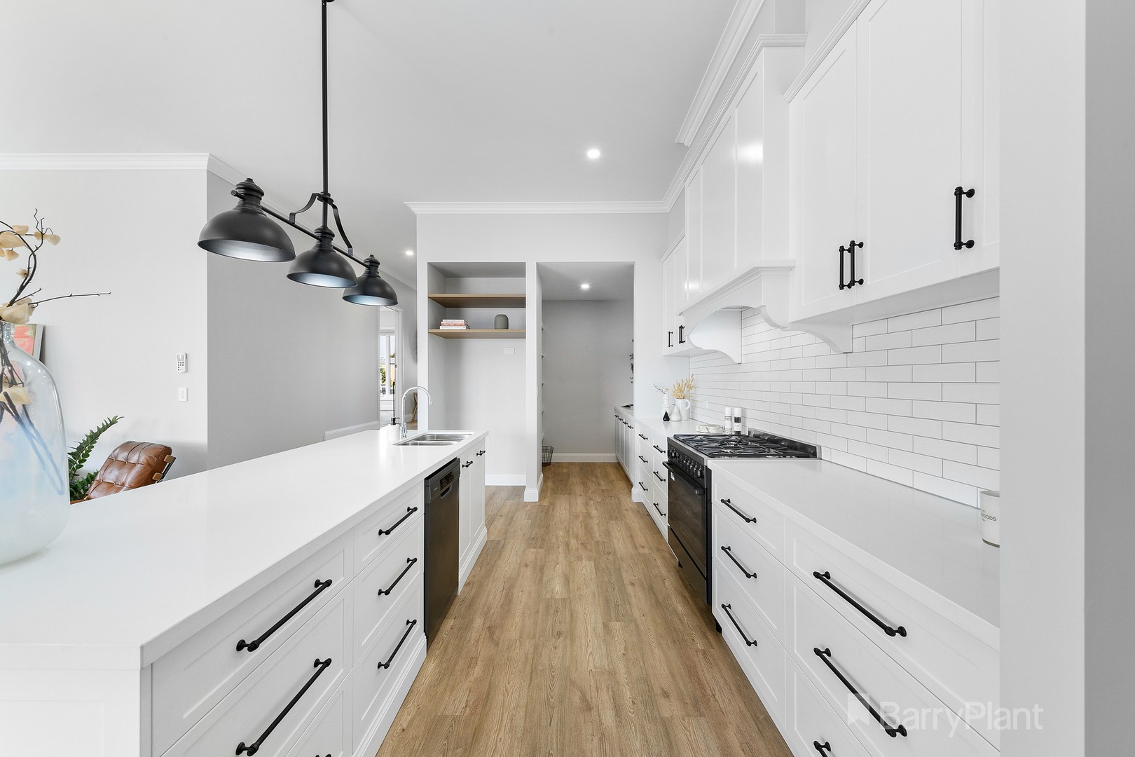 37 Carey Crescent, Bacchus Marsh, VIC 3340, Bacchus Marsh - Thumbnail 6