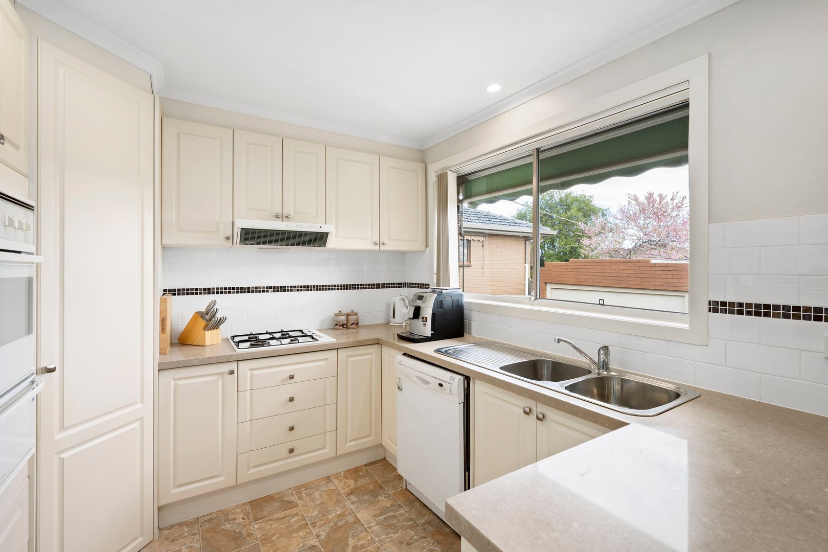 37 Cecelia Drive, Keilor East, VIC 3033, Keilor East - Thumbnail 2