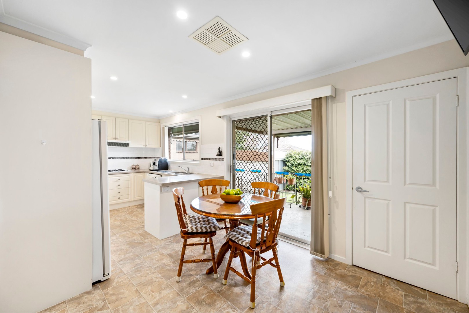 37 Cecelia Drive, Keilor East, VIC 3033, Keilor East - Thumbnail 3