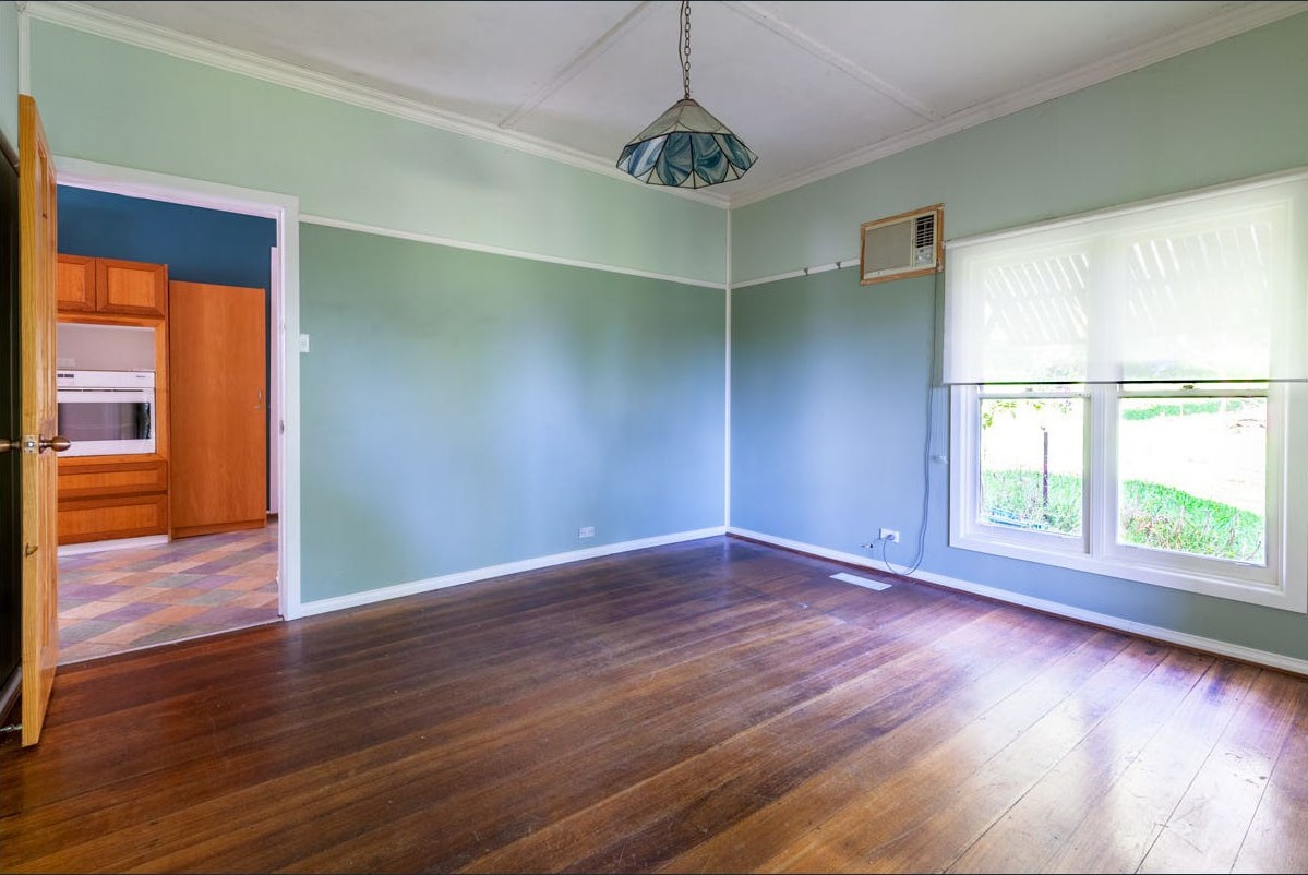 37 Charman Av, Emerald, VIC 3782, Emerald - Thumbnail 2