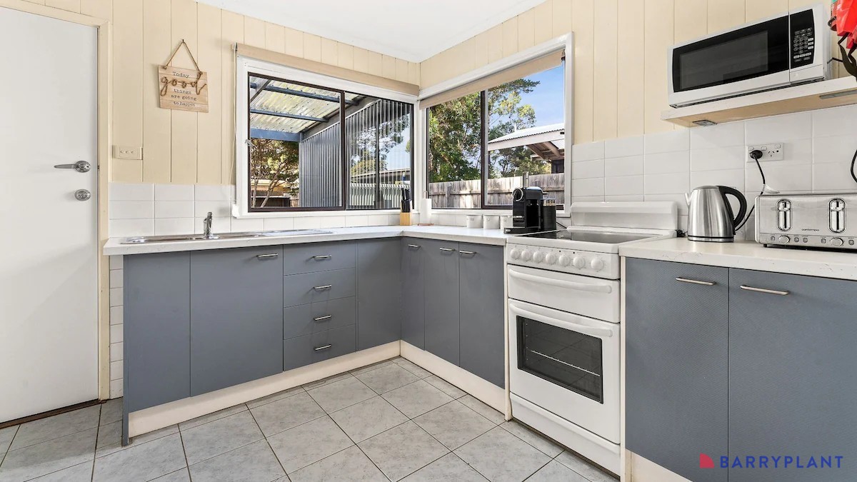 37 Churchill Drive, Cowes, VIC 3922, Cowes - Thumbnail 4