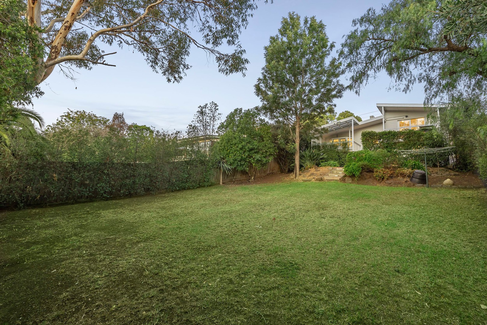 37 Clifton Street, Aberfeldie, VIC 3040 - Thumbnail 2 - 05/03/2025