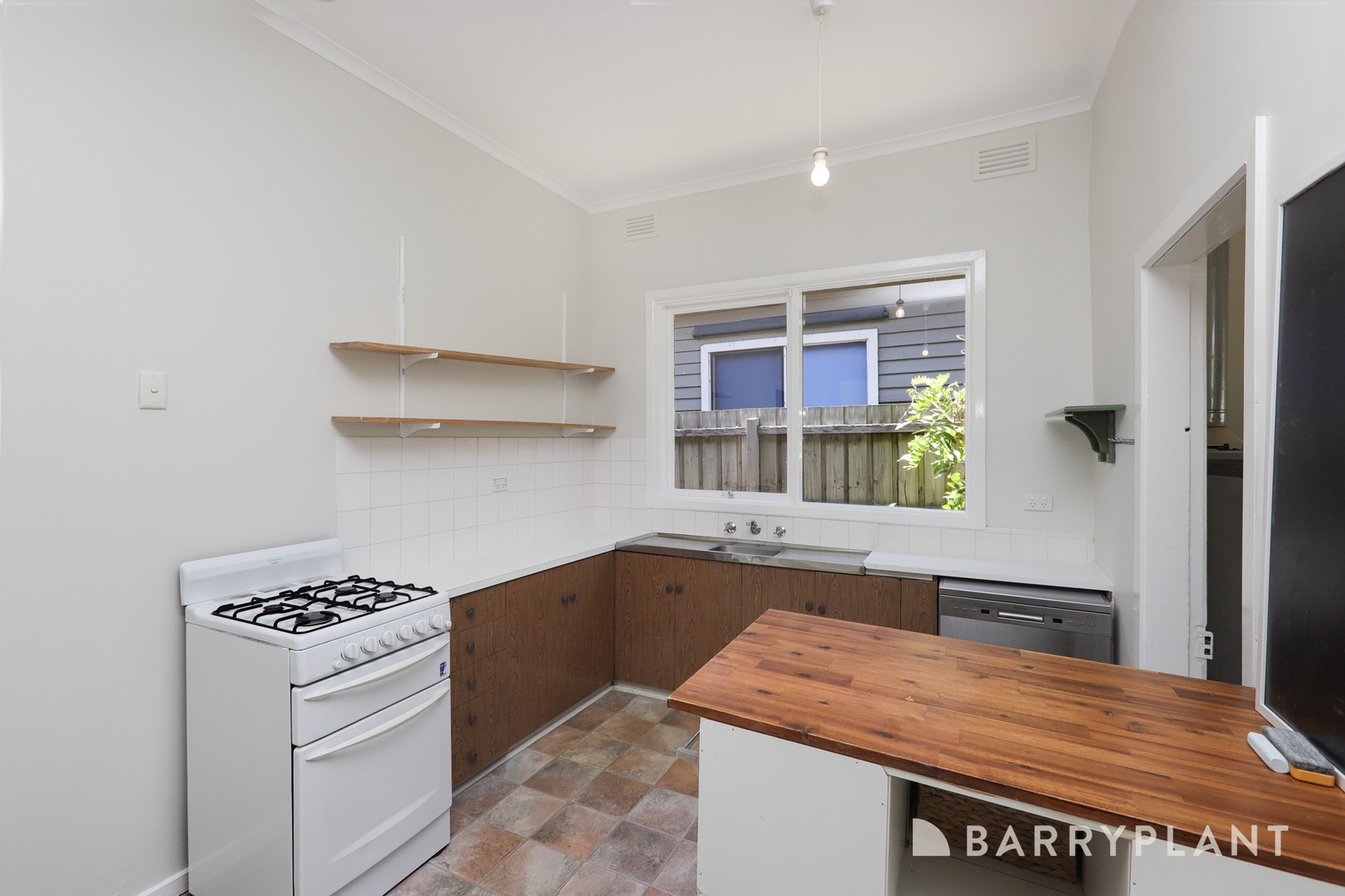 37 Clive Street, West Footscray, VIC 3012, West Footscray - Thumbnail 7