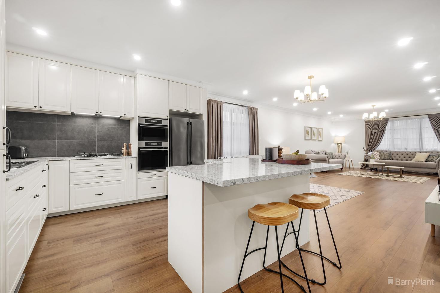 37 Collins Street, Bulleen, VIC 3105, Bulleen - Thumbnail 3