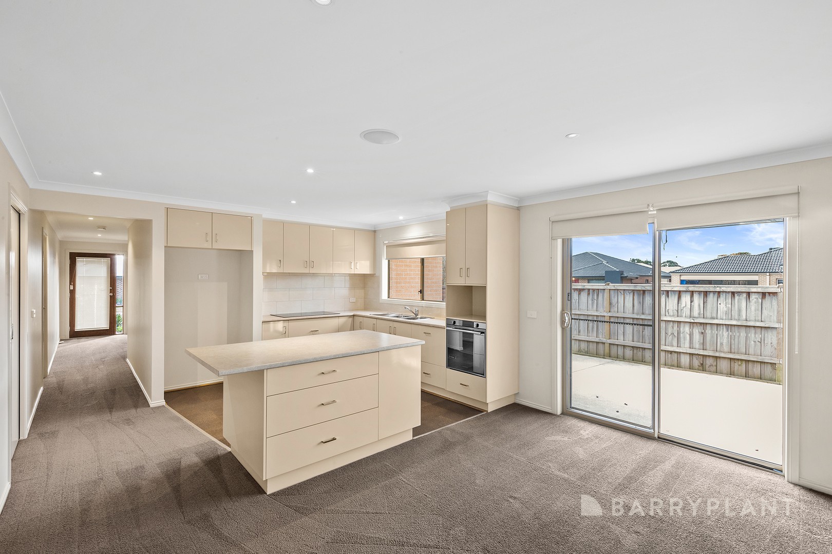 37 Cook Street, Drouin, VIC 3818, Drouin - Thumbnail 2
