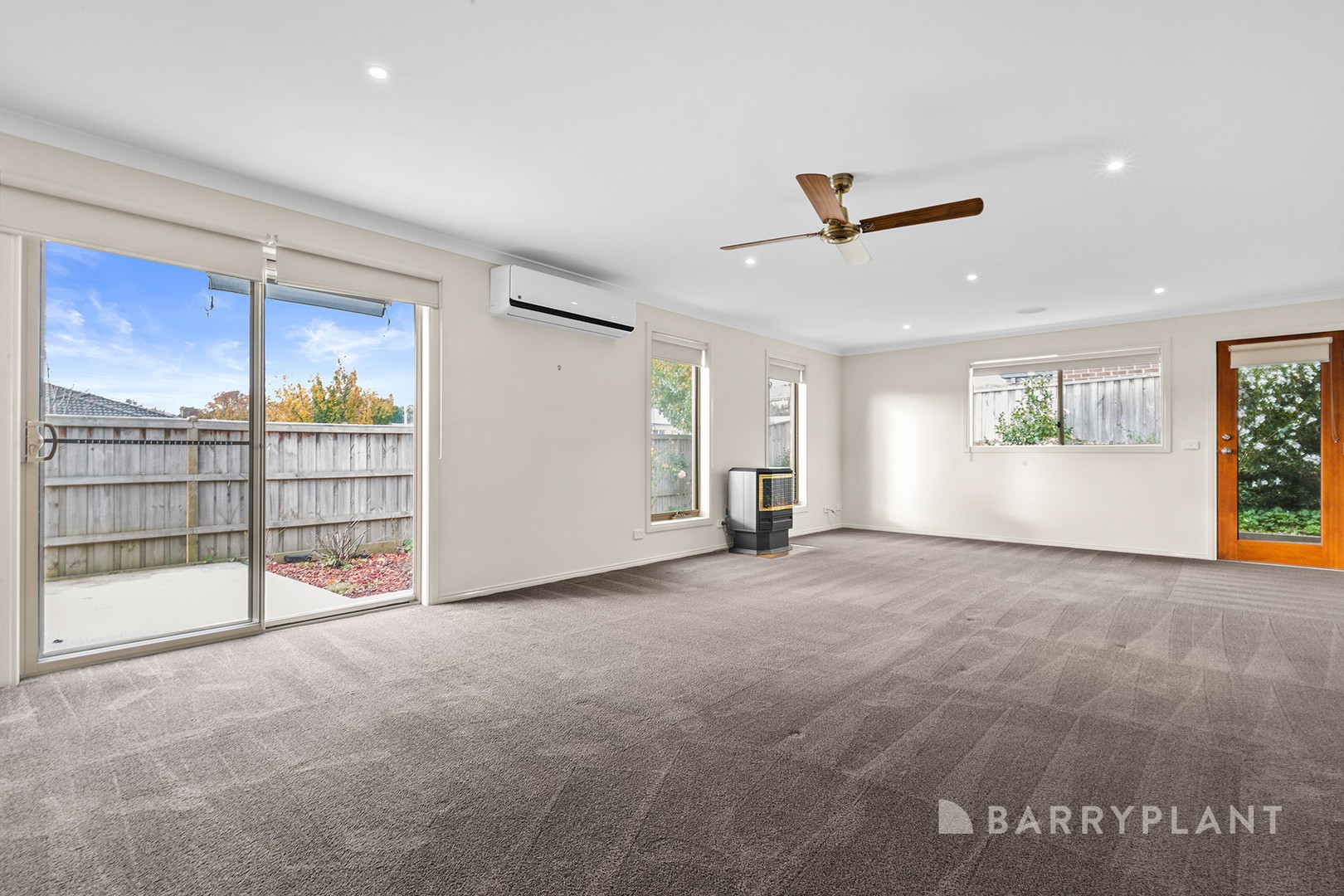 37 Cook Street, Drouin, VIC 3818, Drouin - Thumbnail 3