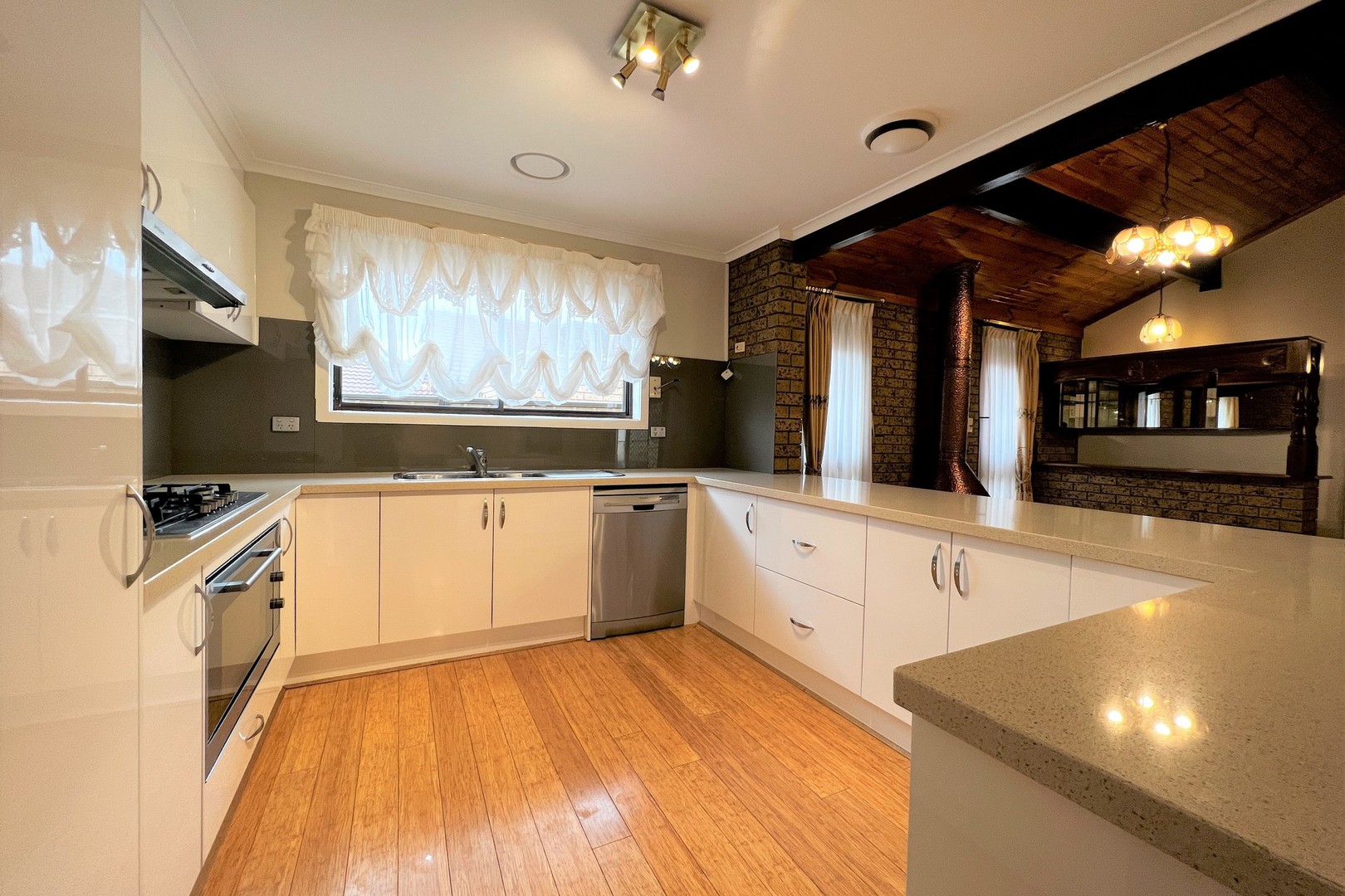 37 Copernicus Way, Keilor Downs, VIC 3038, Keilor Downs - Thumbnail 2