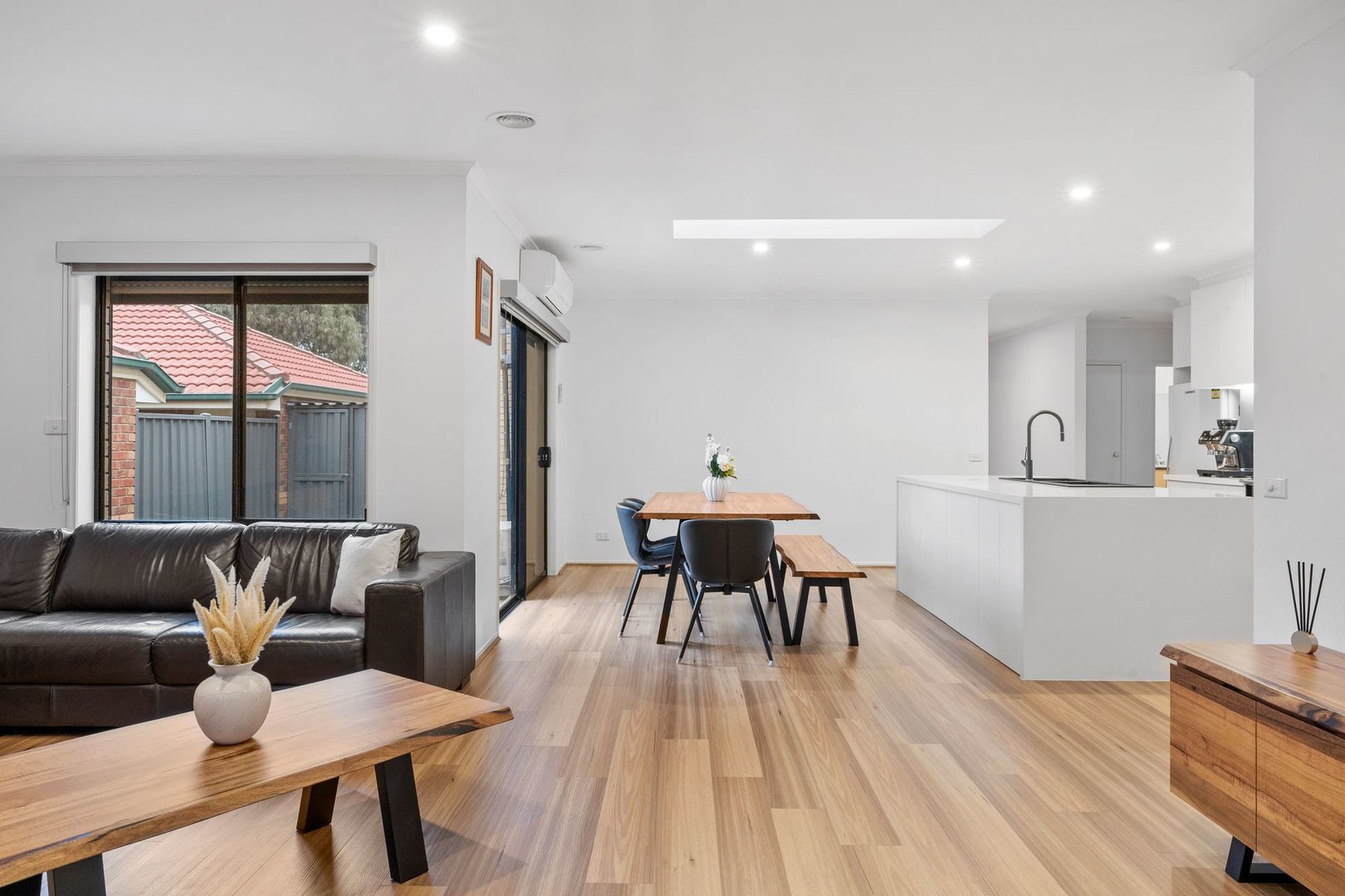 37 Dobell Crescent, Caroline Springs, VIC 3023, Caroline Springs - Thumbnail 6