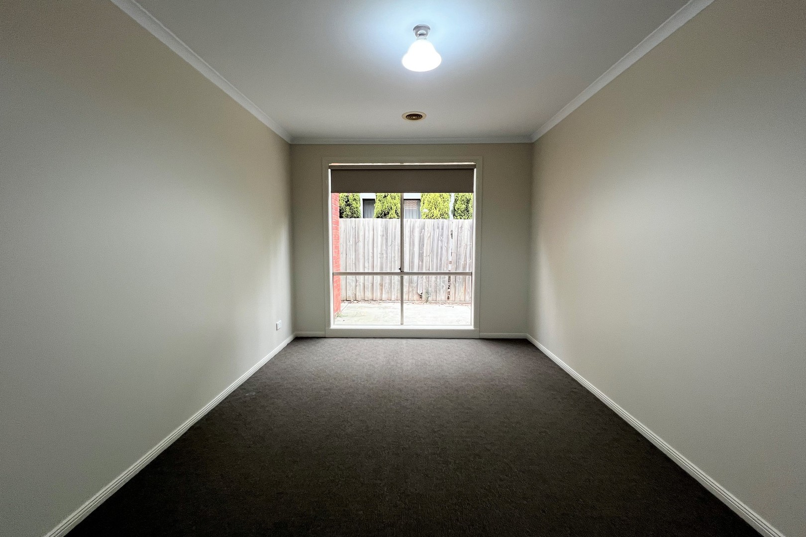 37 Domain Way, Taylors Hill, VIC 3037 - Thumbnail 2 - 02/07/2015